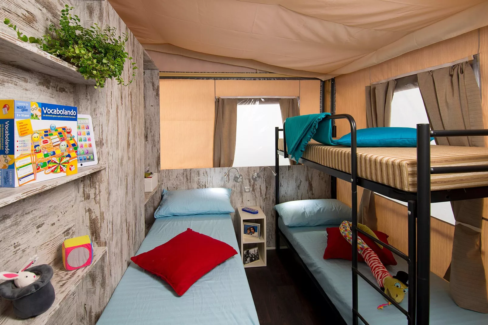 Zaton Holiday Resort - Glamping Tent 4 & 1 ca 41 qm für 5 Pers-Slaapkamer