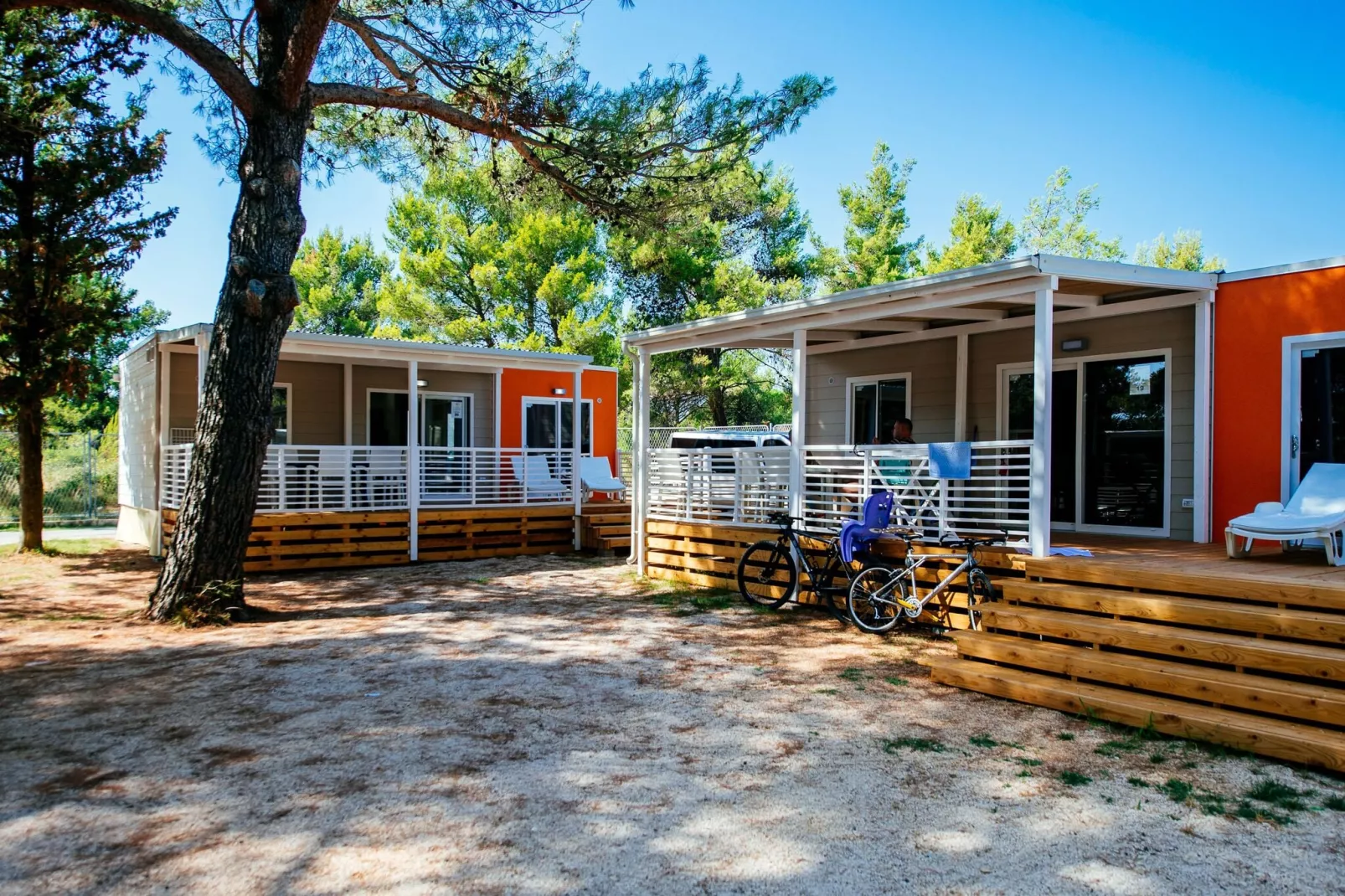 Zaton Holiday Resort - Mobile Home Premium 6 & 1 für 7 Pers-Buitenkant zomer