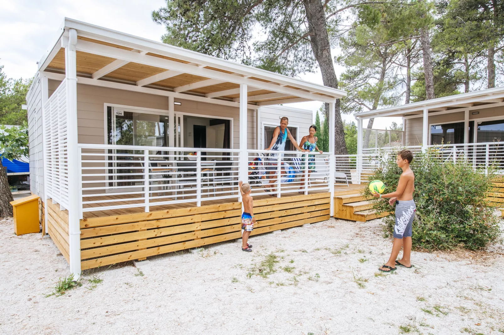 Mobile Homes Zaton Holiday Resort - Mobile Home Superior 5 &1 ca 34 qm für 6 Pers-Buitenkant zomer