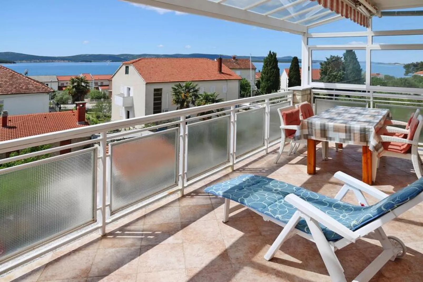 Apartments Adelheid, Biograd-Typ A5B, im OG, ca. 60 qm, für 5 Pers.-Terras