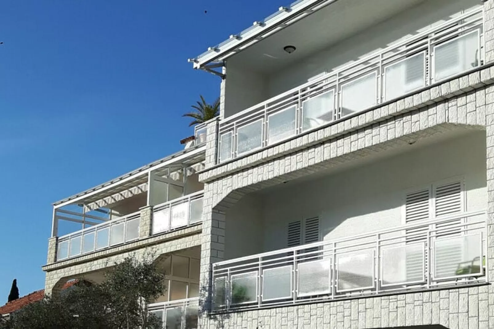 Apartments Adelheid, Biograd-Typ A5B, im OG, ca. 60 qm, für 1-4 Pers.-Buitenkant zomer