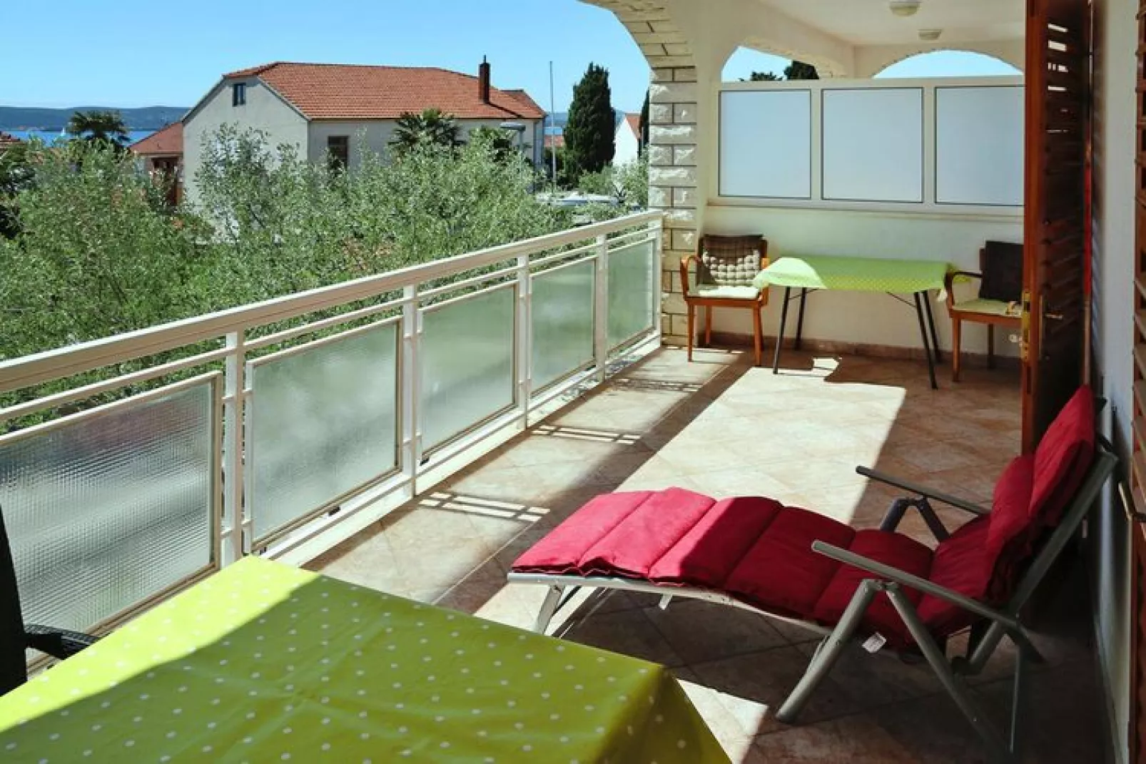 Apartments Adelheid Biograd-Studio A3 Bungalow ca 32 qm für 3 Pers-Terras