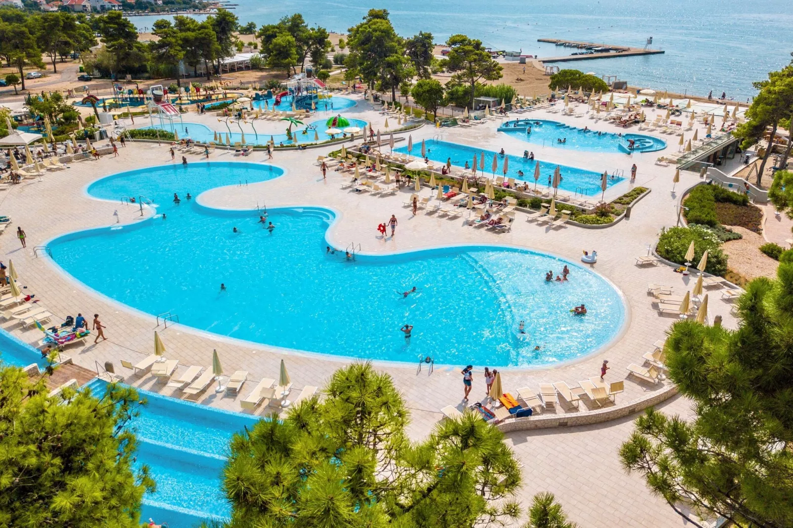 Zaton Holiday Resort - AP/5-6 Superior 4 Stars 65qm 6 Pers-Parkfaciliteiten