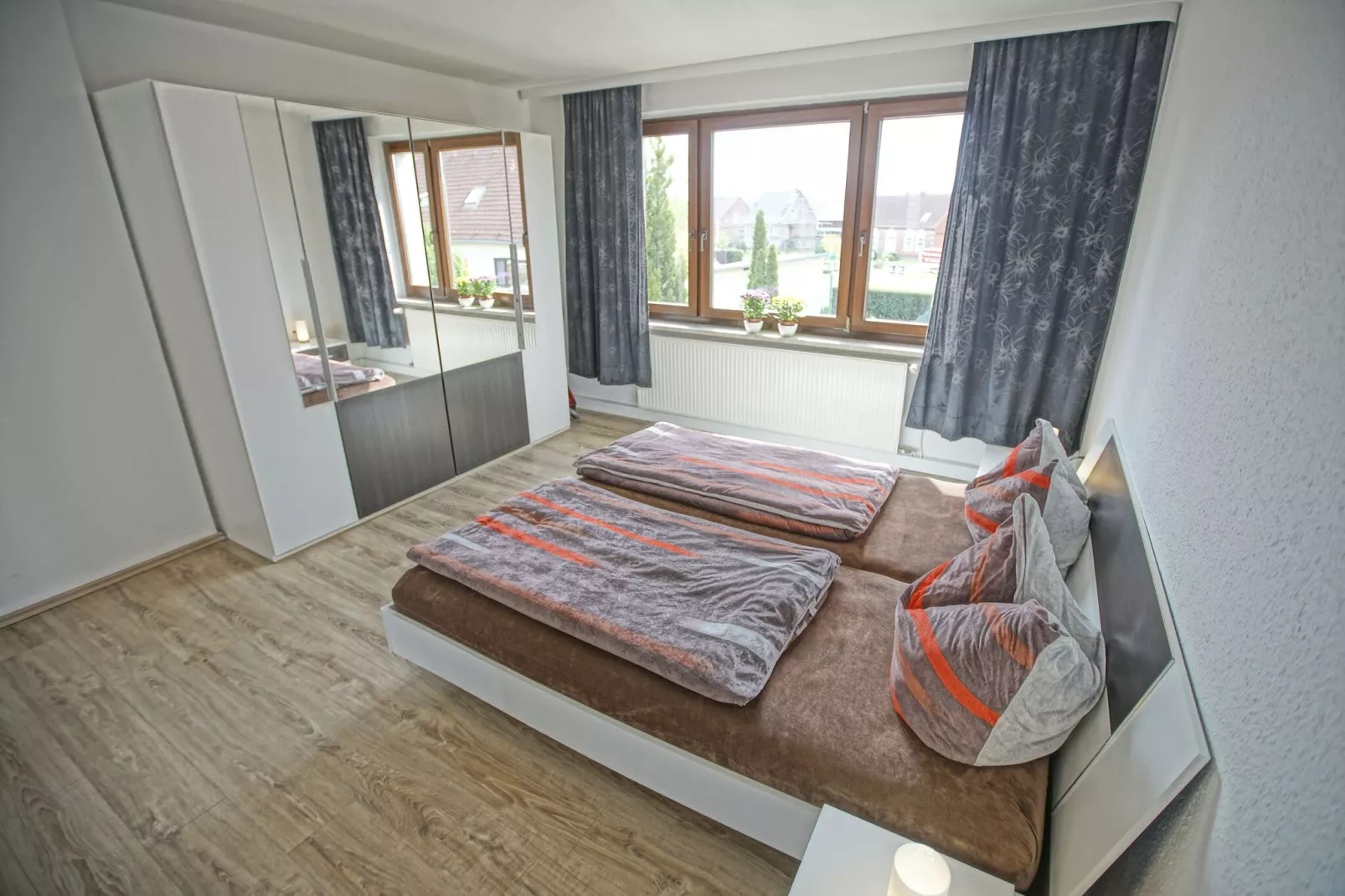 Ferienwohnung mit großer Dachterrasse-Slaapkamer