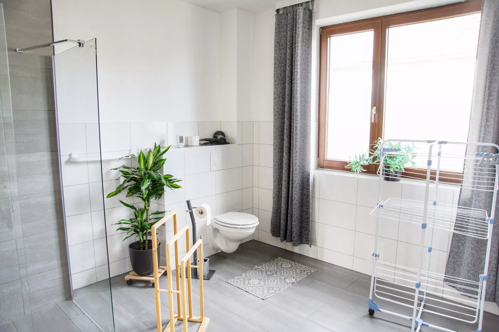 Schöne Ferienwohnung mit Terrasse-Badkamer