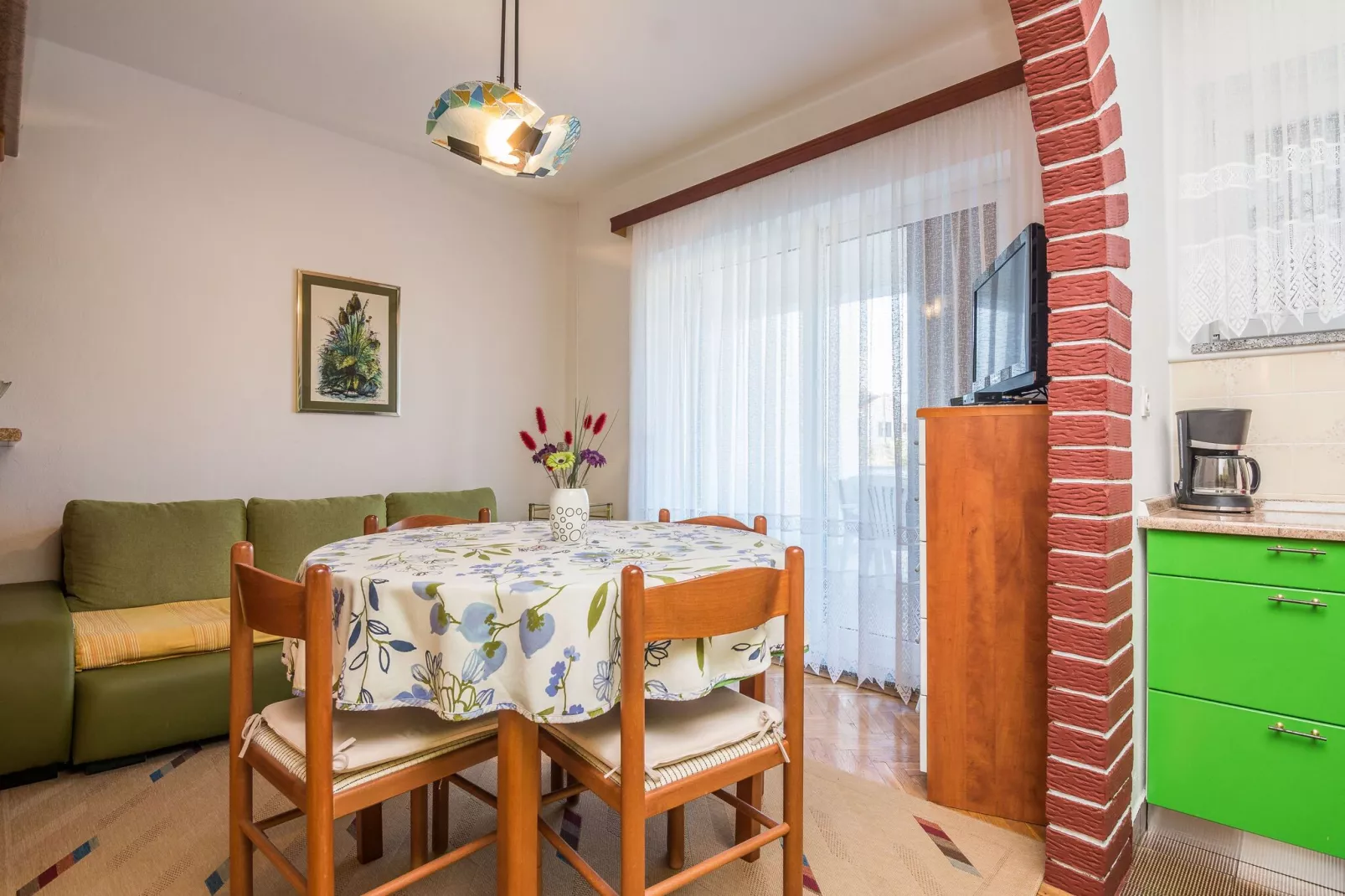 Apartments im Haus Liveric, Vir-A6B-4 (AP4)-Eetkamer