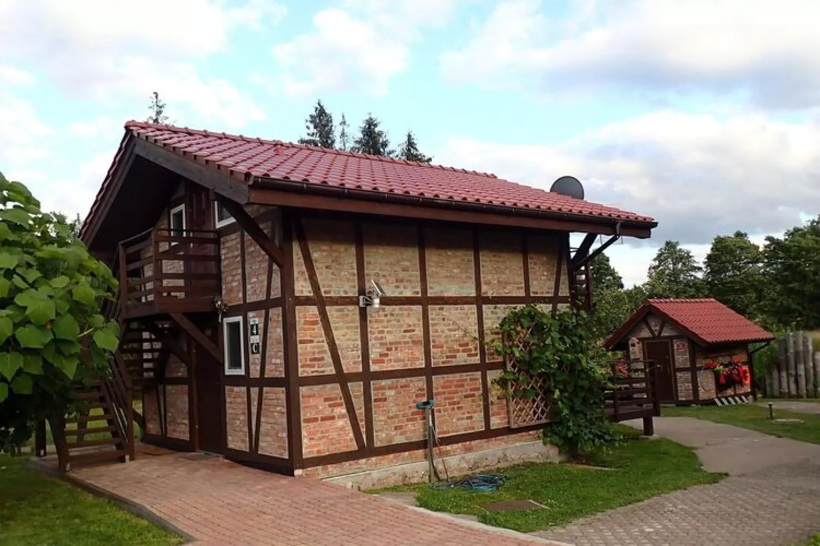 Holiday accomodations Kolczewo Nr 4 i 4a-Buitenkant zomer