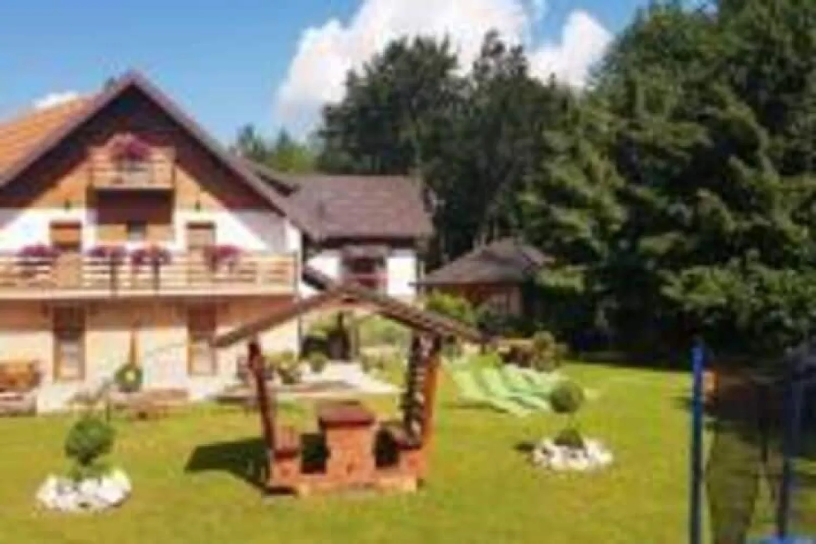 Green Valley Guesthouse 4-bed room 4 person-Tuinen zomer