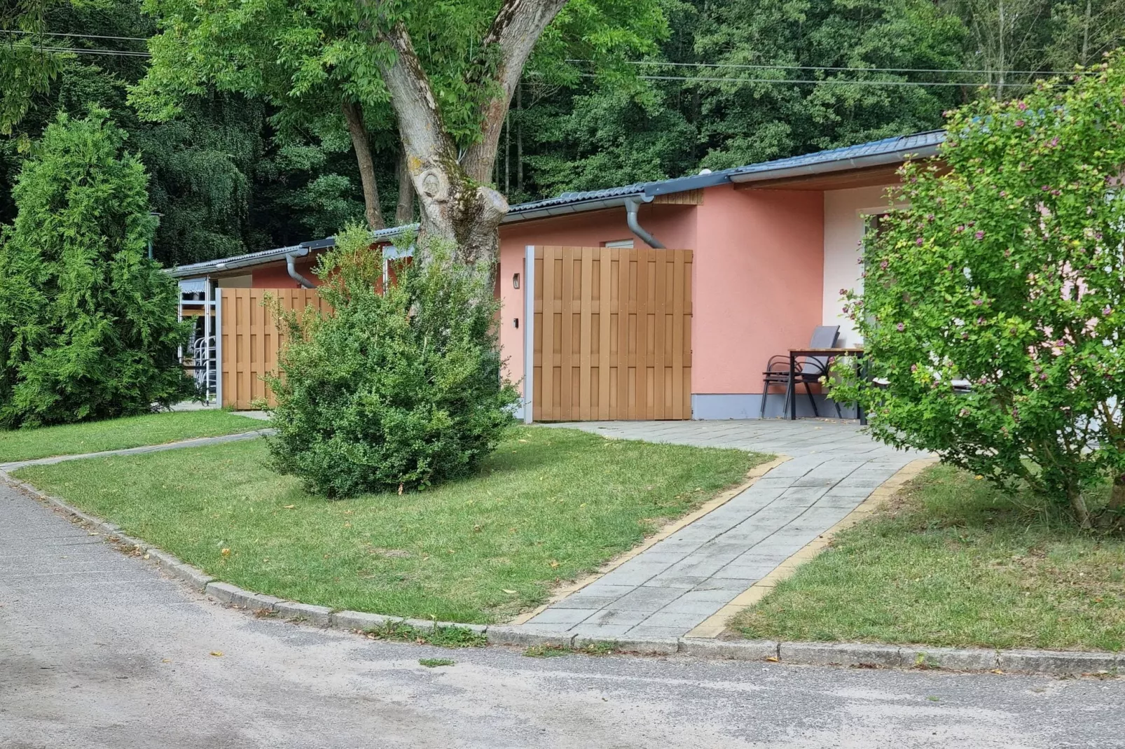 Reihenbungalow Nr 6 1-2 Personen-Buitenkant zomer