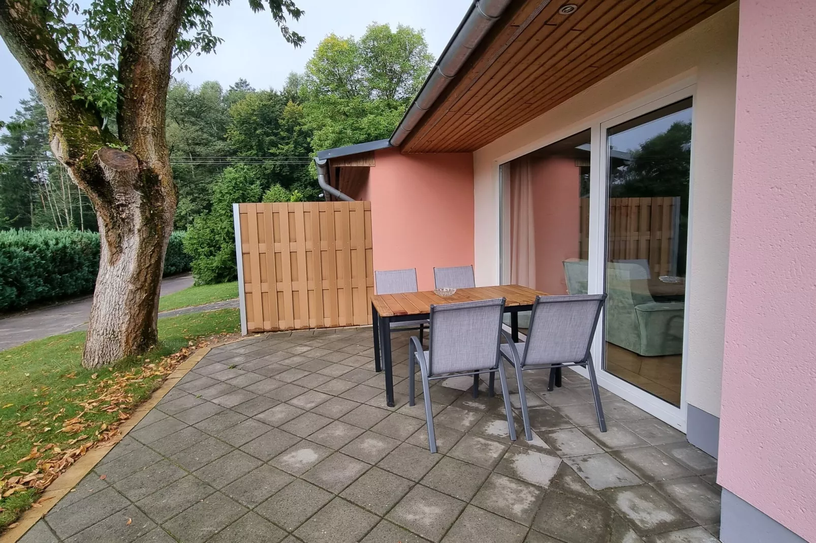 Reihenbungalow Nr 6 1-2 Personen-Terrasbalkon