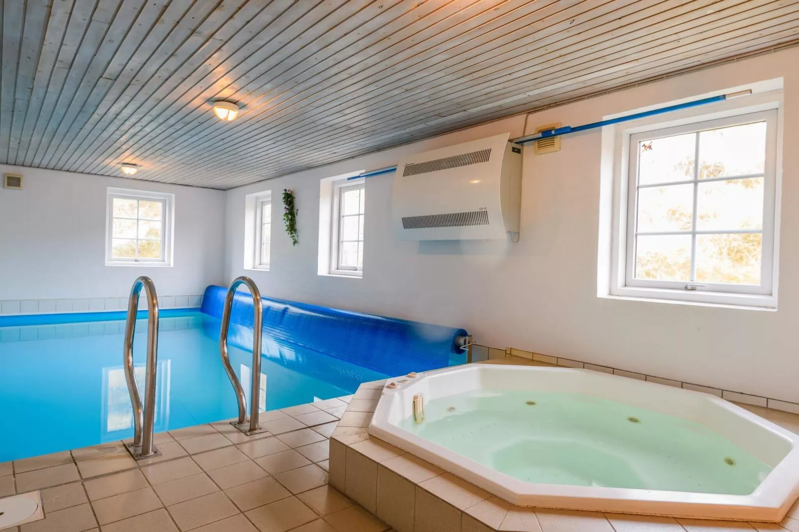 14 persoons vakantie huis in Fanø-Zwembad