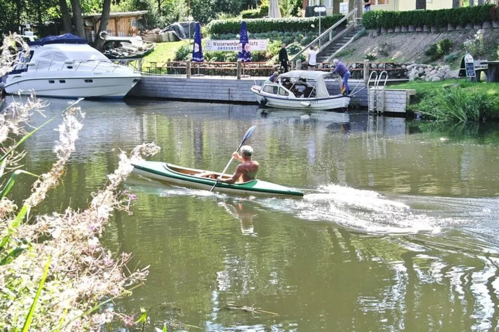 Ferienhaus Eldeblick 4 Personen direkt am Eldeufer in Parchim-Waterzicht