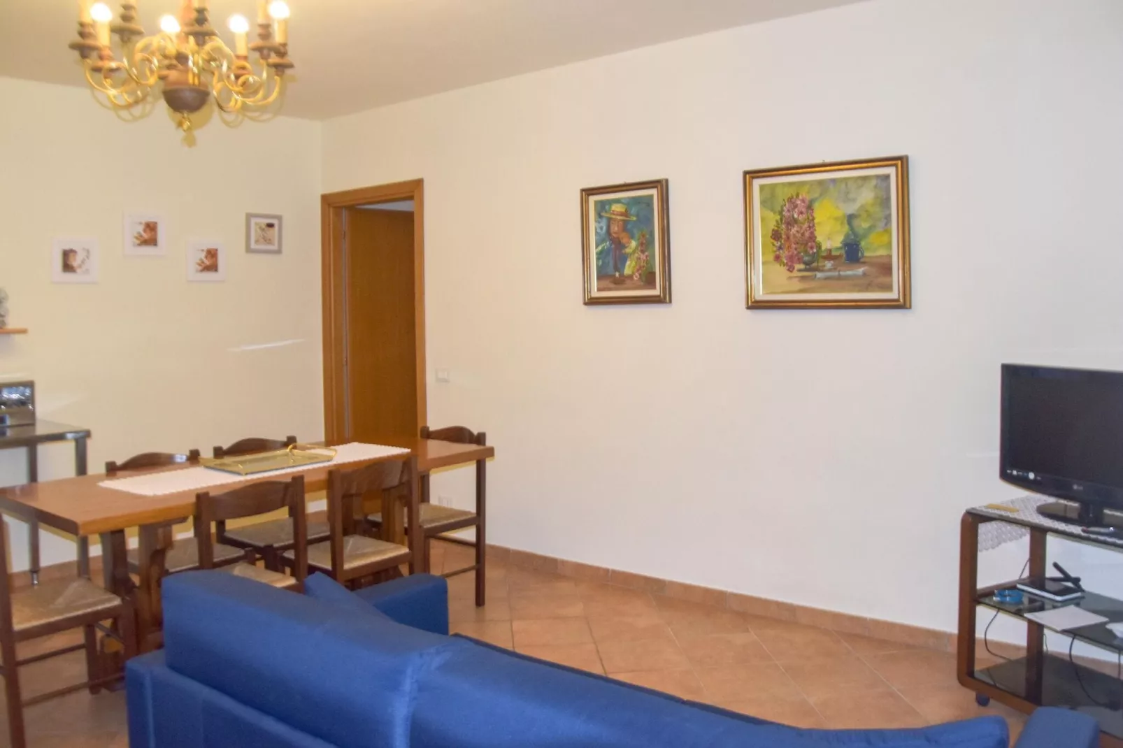 Holiday Home Casa Luca  Capezzano Pianore-Woonkamer